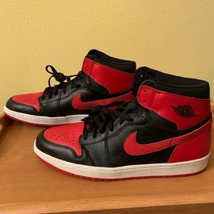 Air Jordan 1 2001 retro (Black/red)